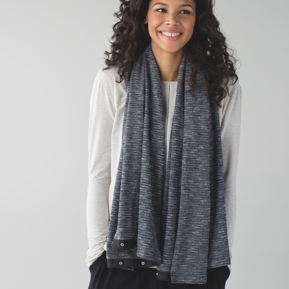 Lululemon Vinyasa Scarf, Coco Pique Black White, New condition w/ tags attached - Picture 1 of 16